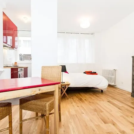 Flat In París